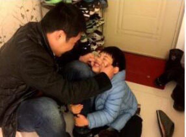 雙警夫妻同日生 妻子是隊里唯一的女特警【組圖】