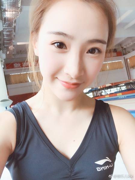 最美蹦床冠軍拜名師 也跨界進娛樂圈？