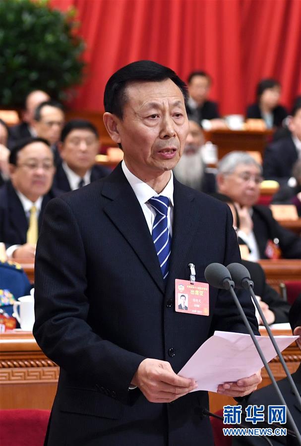 全國政協(xié)十二屆五次會議舉行第三次全體會議