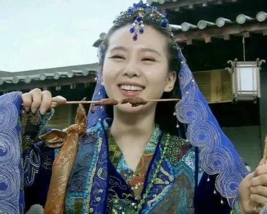 娛樂圈吃貨多：趙麗穎毛曉彤林允張天愛最愛吃