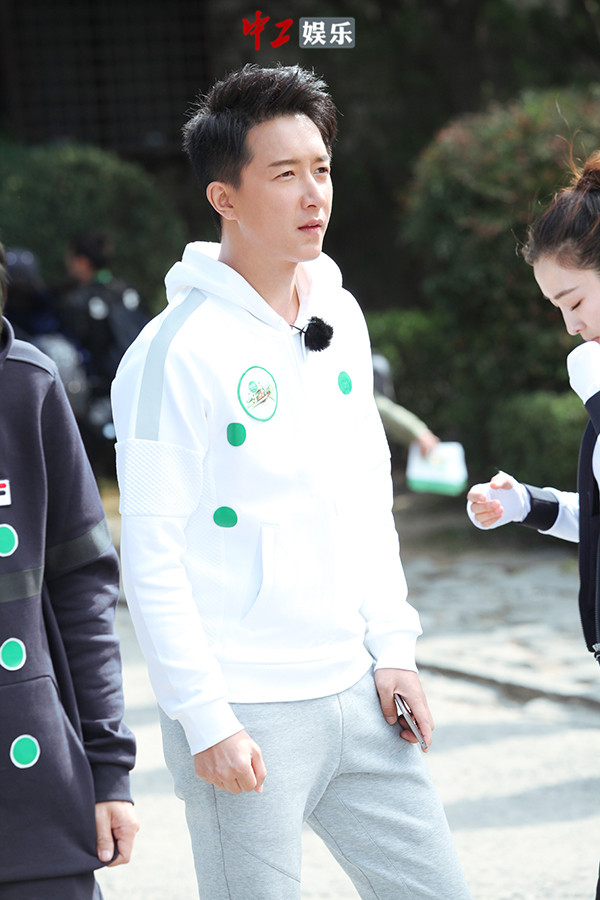 《二十四小時》陳坤為兄弟情放棄臥底任務 韓庚再得“女神信物”