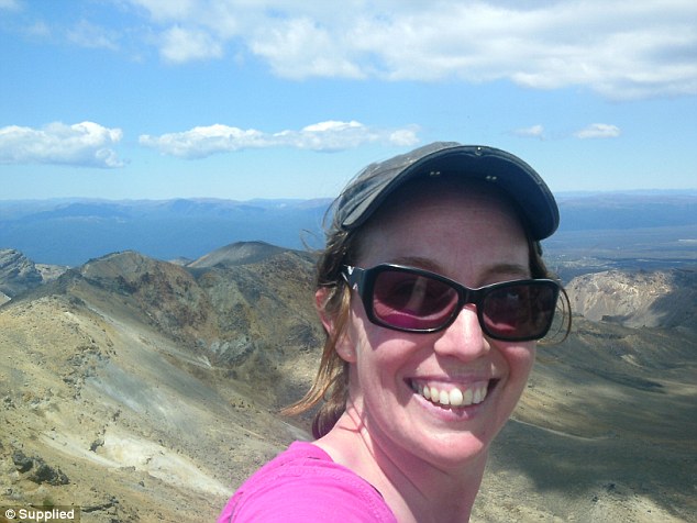 女子癡迷小空間生活 用集裝箱打造夢幻小屋（組圖）