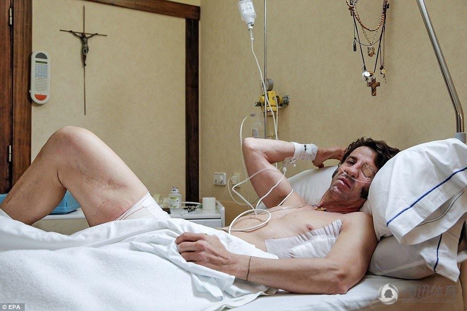 傳奇斗牛士重傷送醫(yī) 被牛挑起假眼飛出