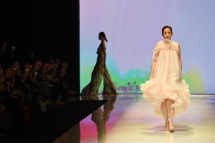 北京服裝學院2017屆畢業設計展開幕