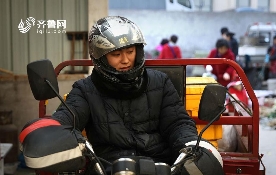 85后“饅頭哥”月賺2萬(wàn) 日賣8000個(gè)饅頭