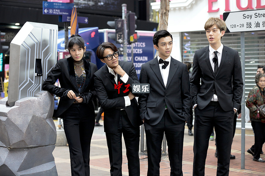 《二十四小時(shí)》水手團(tuán)西裝殺 在港上演“無間道”