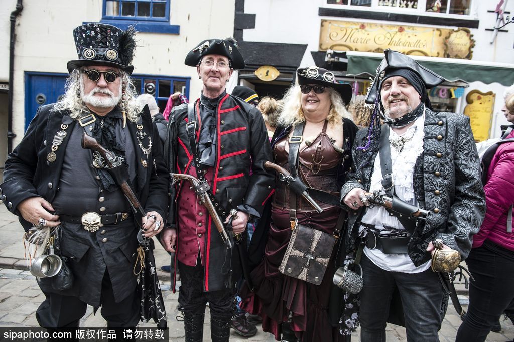 走進吸血鬼的故鄉(xiāng)惠特比 感受神秘黑暗哥特周