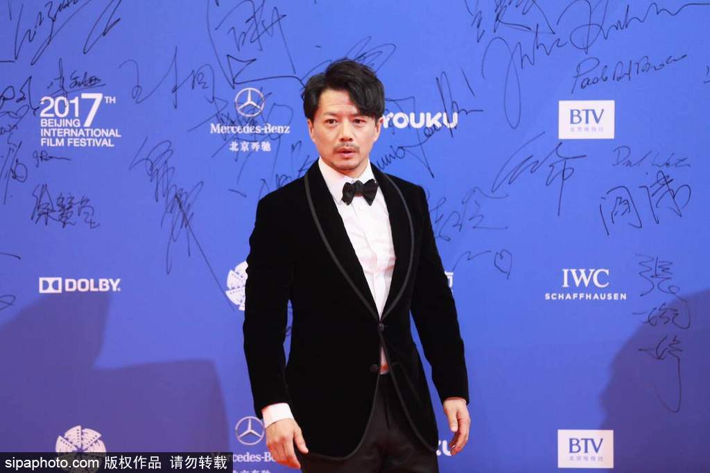 第七屆北京電影節：莫妮卡·貝魯奇性感現身閉幕式紅毯 林志玲、蔣雯麗、殷桃同場爭艷