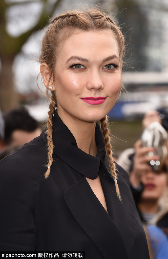 誰(shuí)說雙麻花辮是村姑？！只是你打開方式不對(duì)