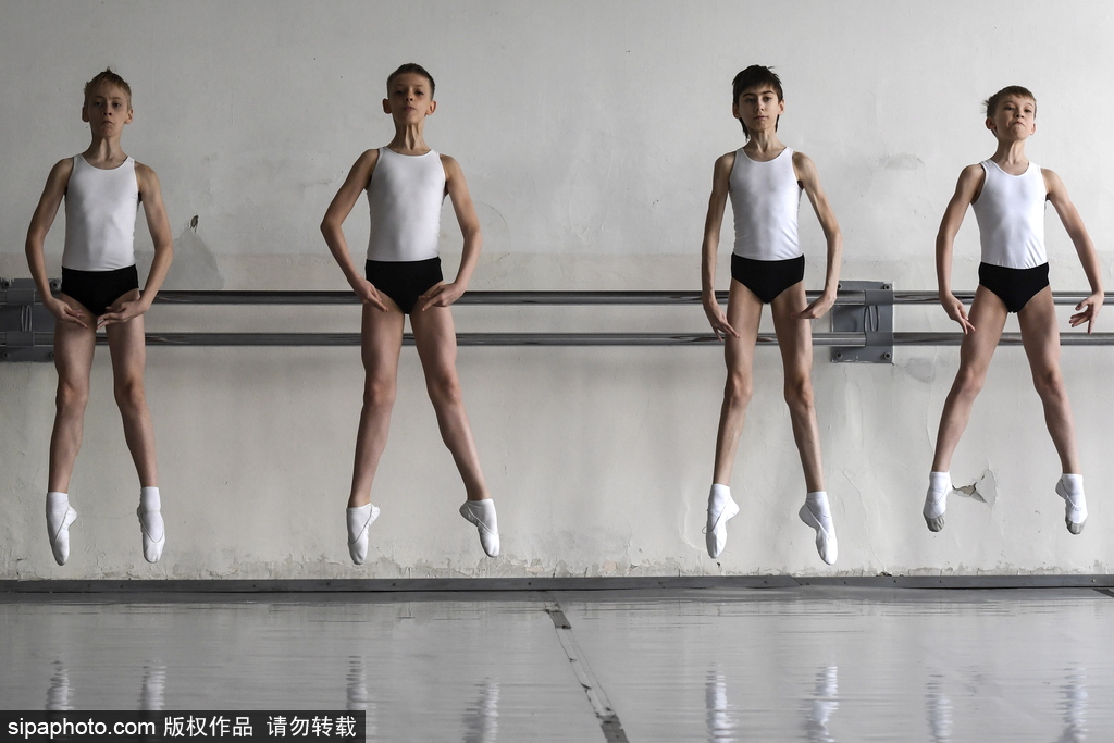 挑戰完美：幕后記錄俄羅斯芭蕾學校生活