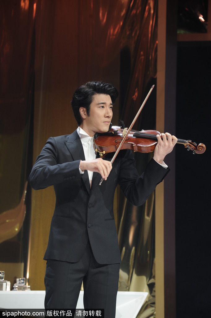 王力宏欲嘗試做導演 現(xiàn)場感恩愛人的支持