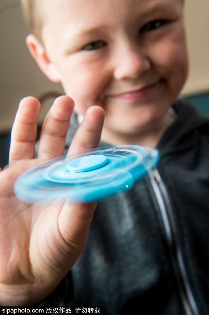 英國指尖陀螺風靡全球