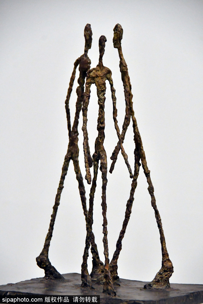 這藝術作品你能看懂？走近瑞士超存在主義雕塑大師賈科梅蒂藝術展