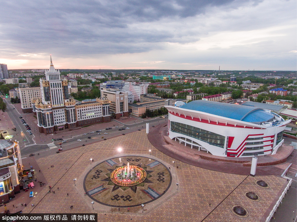 俯瞰俄羅斯薩蘭斯克城市風光