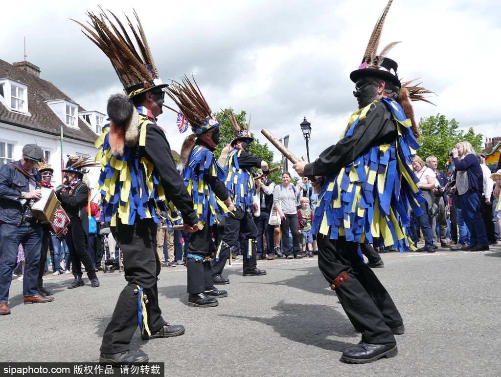 英國豆瓣菜節來襲 小鎮變綠色蔬菜世界