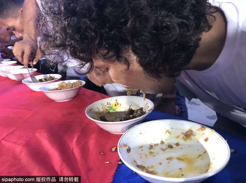 辣心！菲律賓舉辦吃辣椒大賽 參賽者體驗7公斤辣椒奇葩菜