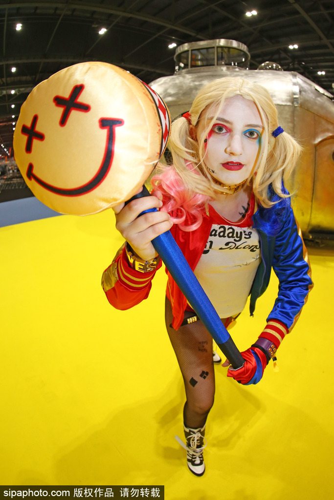 2017倫敦動(dòng)漫展開(kāi)幕 各路coser大顯神通