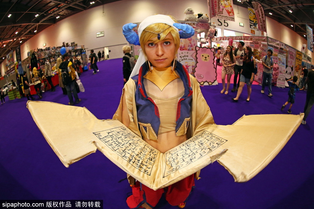 2017倫敦動(dòng)漫展開幕 各路coser大顯神通