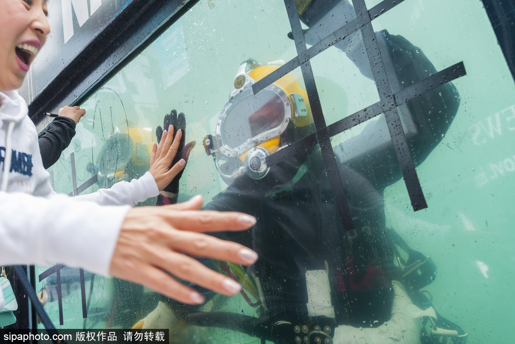 紐約艦隊周時代廣場活動 美國海軍水箱與市民交互