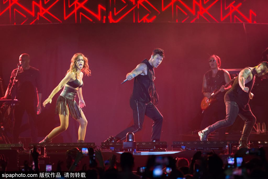 拉丁歌王瑞奇·馬丁西班牙火爆開(kāi)唱彰顯個(gè)人魅力