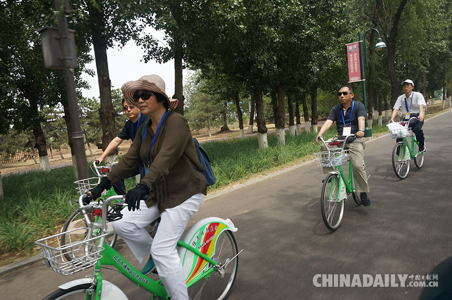 “綠色騎行”迎世界環(huán)境日