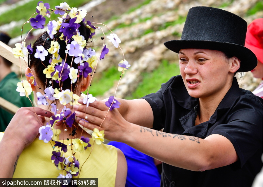 不輸超模！俄羅斯女子監獄舉行時裝秀
