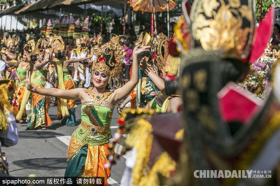 巴厘島藝術(shù)節(jié)開幕游行 讓你領(lǐng)略不一樣的巴厘風情