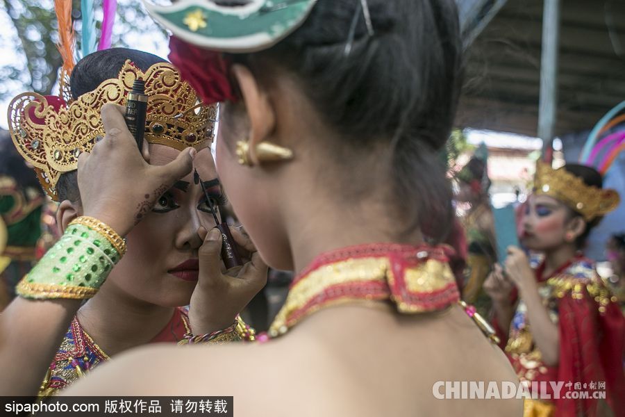 巴厘島藝術節開幕游行 讓你領略不一樣的巴厘風情