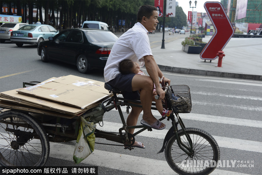 父親節(jié)到來 盤點(diǎn)“超能力”老爸的親子時(shí)刻