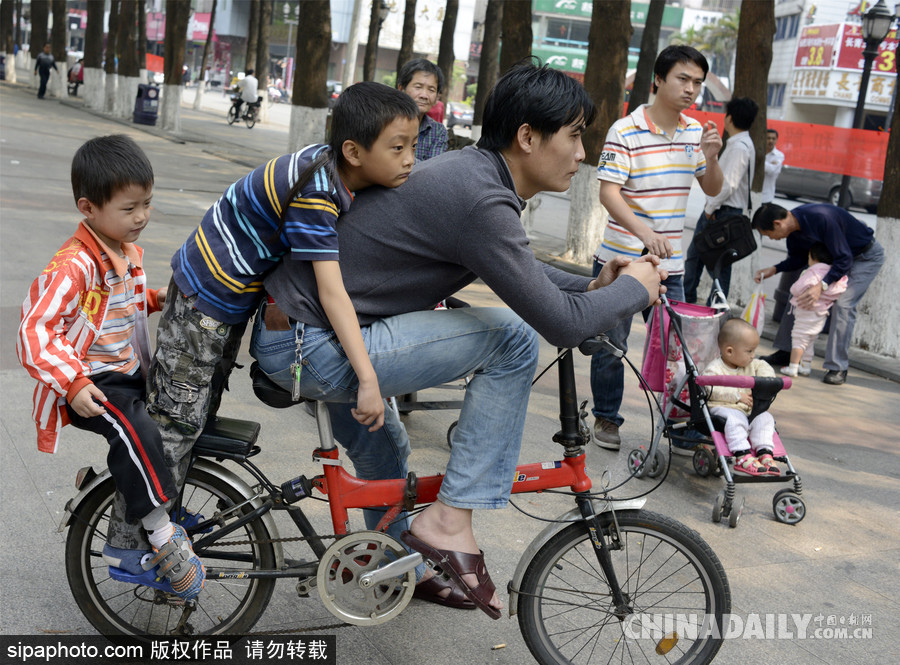 父親節(jié)到來 盤點(diǎn)“超能力”老爸的親子時(shí)刻