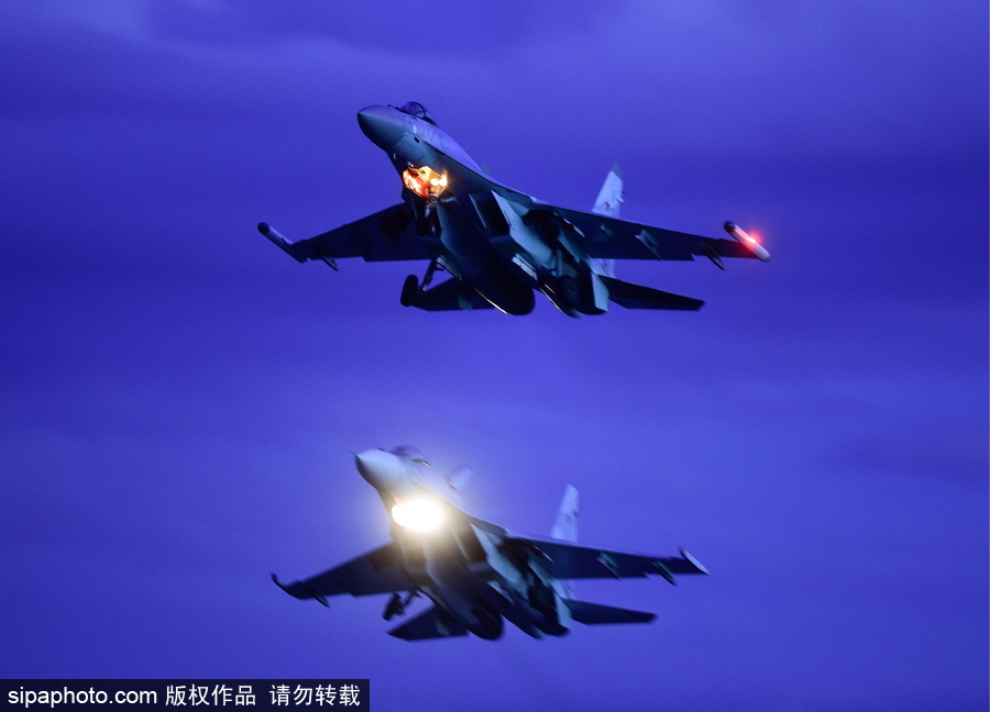 沖上云霄 俄羅斯戰機航空團訓練大片既視感