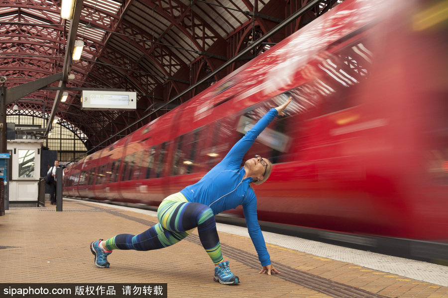 請收下我的膝蓋！國際瑜伽日盤點全球超牛瑜伽大神