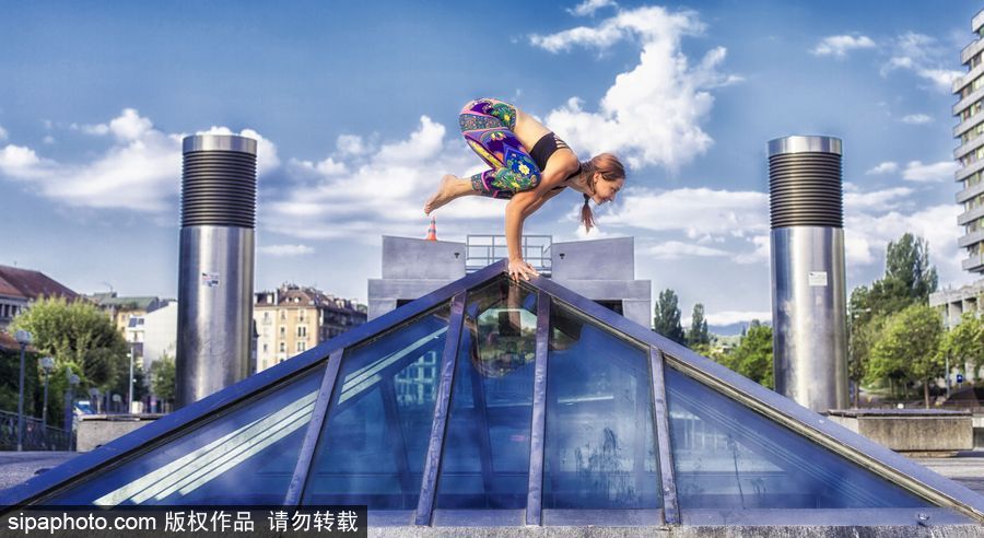 請收下我的膝蓋！國際瑜伽日盤點全球超牛瑜伽大神