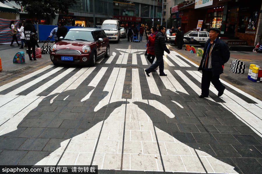 斑馬線也瘋狂 盤點創意人行橫道藝術