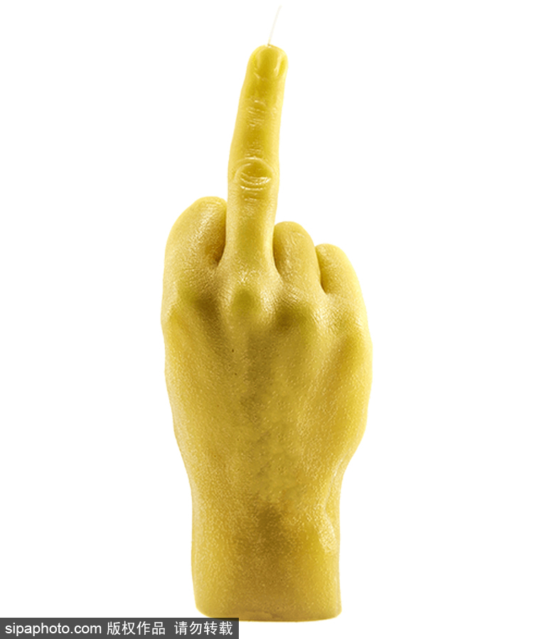 你認出這是蠟燭了嗎？立陶宛一公司推出人手型蠟燭可燃燒20小時