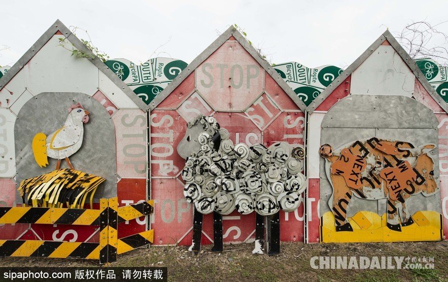 美國(guó)賓州打造“路標(biāo)雕塑花園” 絢麗多彩童趣十足