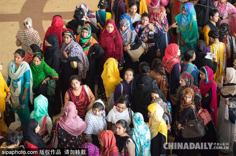 宰牲節即將到來 孟加拉國“火車大軍”購票場面不輸中國春運