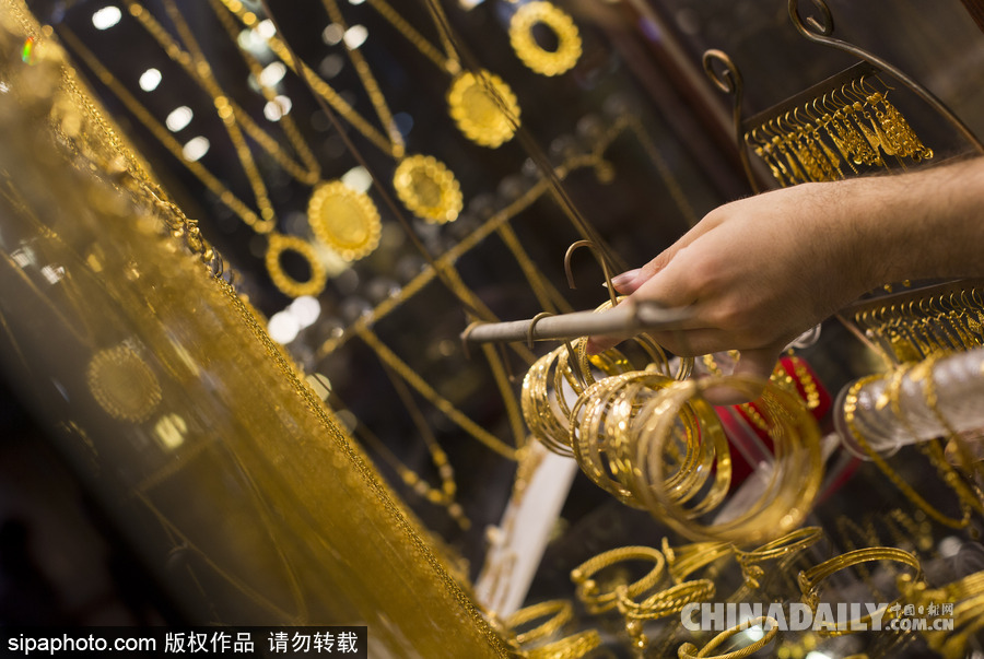 走訪加沙黃金市場(chǎng) 珠寶飾品琳瑯滿目