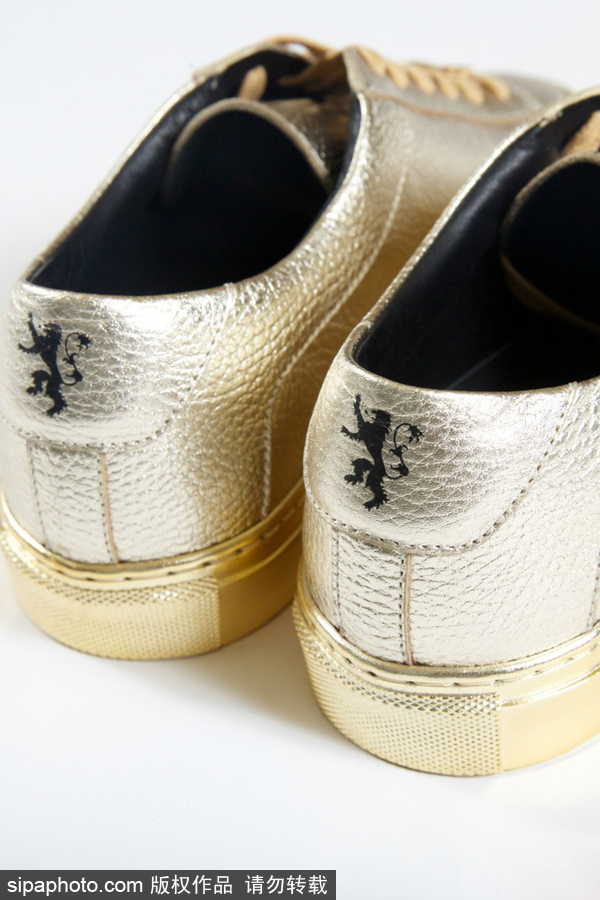 《權力的游戲》新周邊！限定黃金鞋你心動了么？