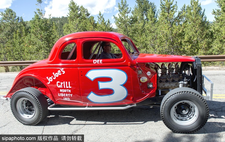 美國(guó)舉行Hot Rod爬坡賽 超炫酷復(fù)古改裝車齊亮相