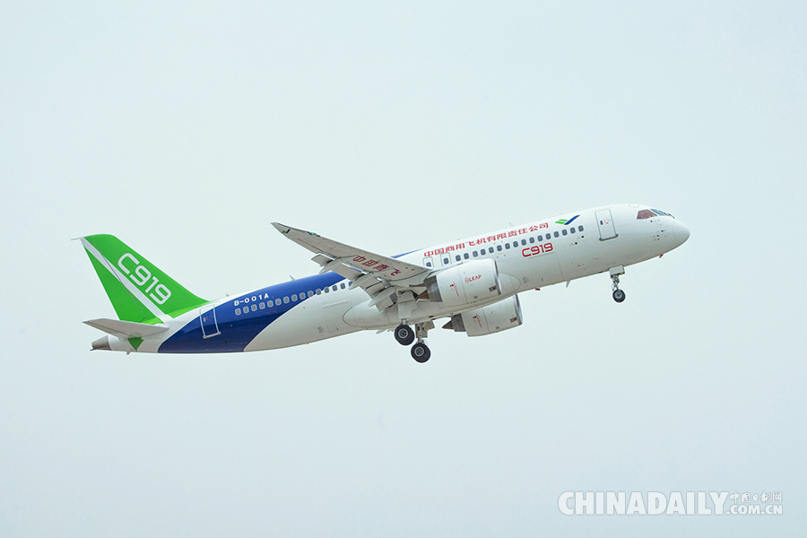 國產大型客機C919完成第二次試飛（組圖）