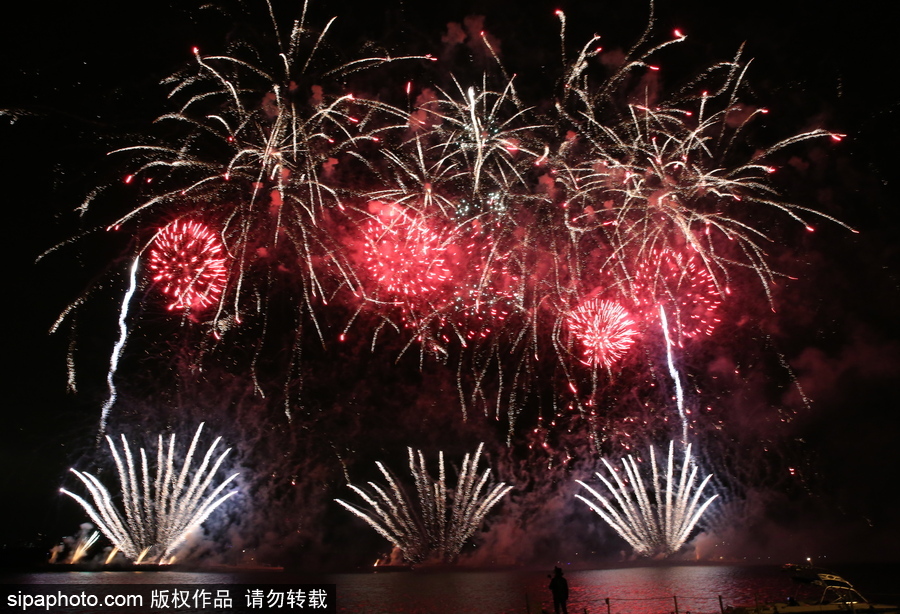 2017年國際光明節閉幕 煙花照亮莫斯科夜空