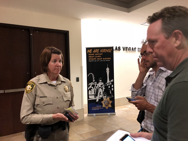 拉斯維加斯警方：兇手房間繳獲23把武器 尚無證據表明槍擊案為多人作案