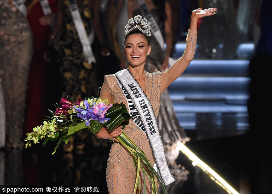 2017環(huán)球小姐冠軍出爐 22歲南非模特德米莉摘得桂冠