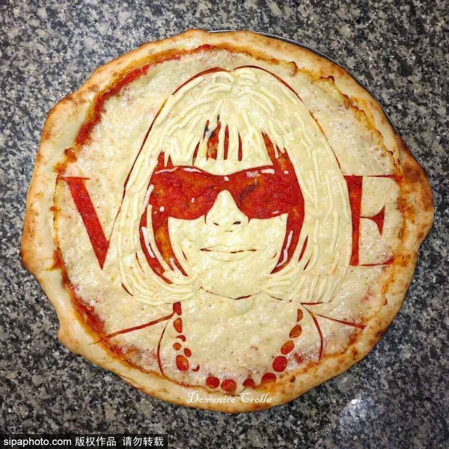 餐廳老板腦洞大開 打造”明星臉“披薩栩栩如生