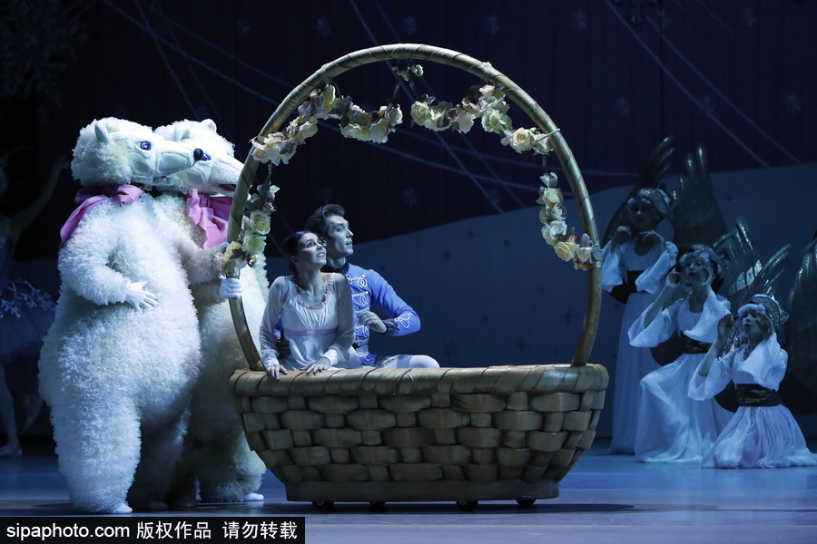 俄羅斯著名舞蹈演員聯合演繹芭蕾舞劇《胡桃夾子》