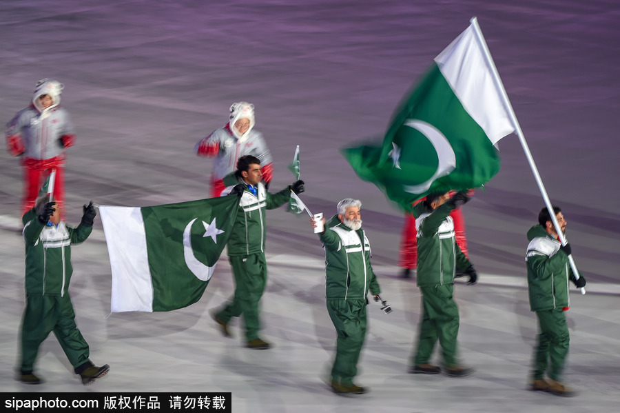 冰雪運(yùn)動(dòng)魅力無限！盤點(diǎn)平昌冬奧會(huì)開幕式上那些“特殊”參賽國