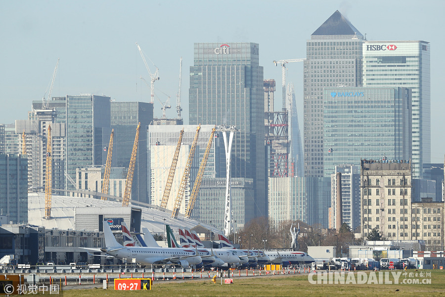 泰晤士河驚現二戰未爆炸彈 倫敦城市機場緊急關閉
