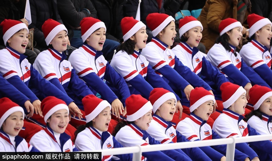 2018平昌冬奧會(huì)：冰球女子小組賽 朝鮮拉拉隊(duì)長(zhǎng)笑容甜美
