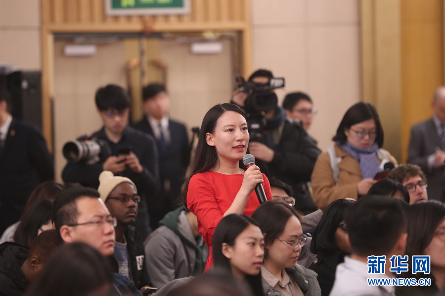 韓長(zhǎng)賦：加快完善補(bǔ)貼、保險(xiǎn)等配套機(jī)制 保護(hù)農(nóng)民種糧積極性